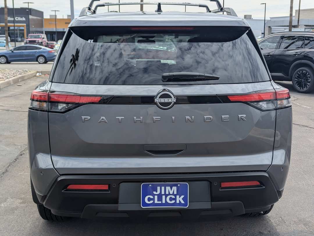 2026 Nissan Pathfinder SV - Image 3