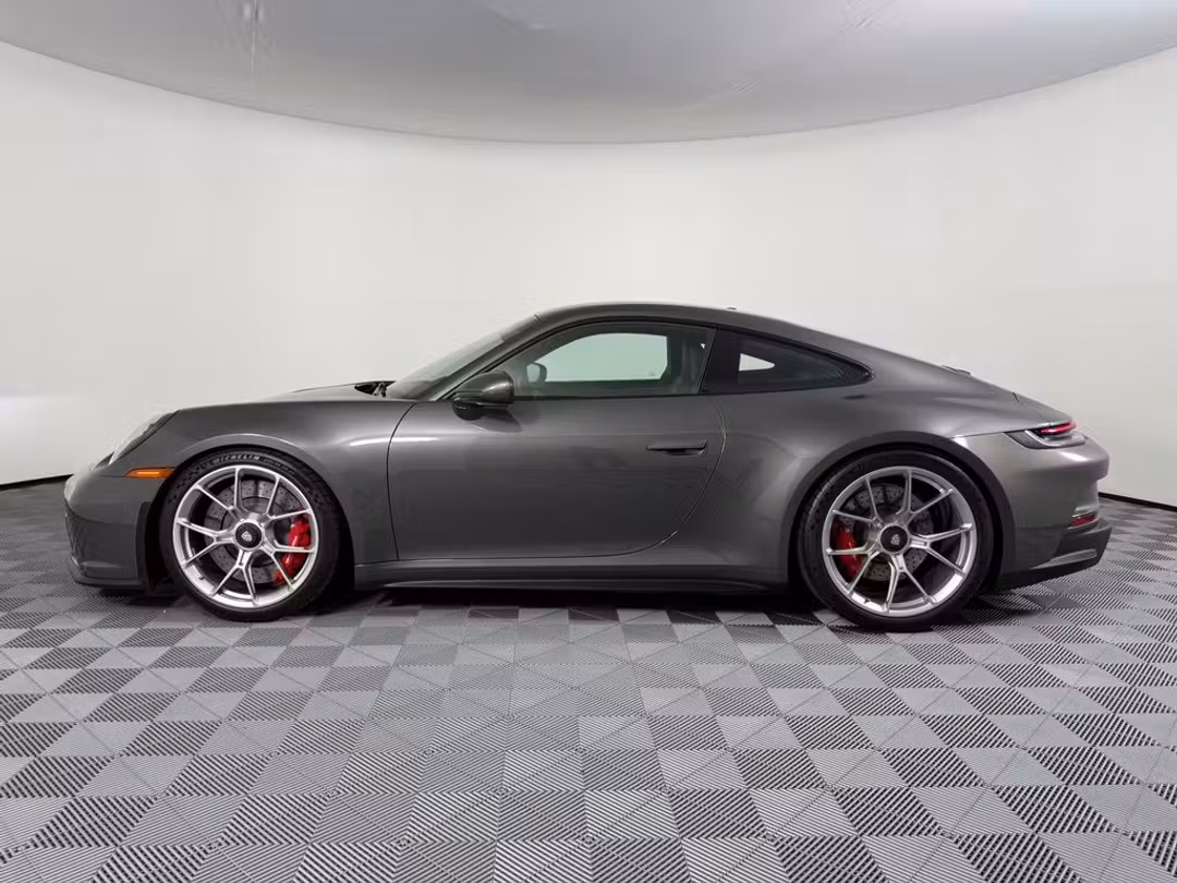 2023 Porsche 911 GT3 - Image 2