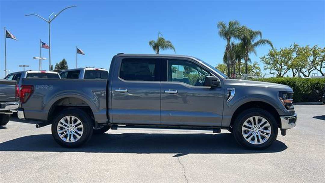 2026 Ford F-150 XLT - Image 2