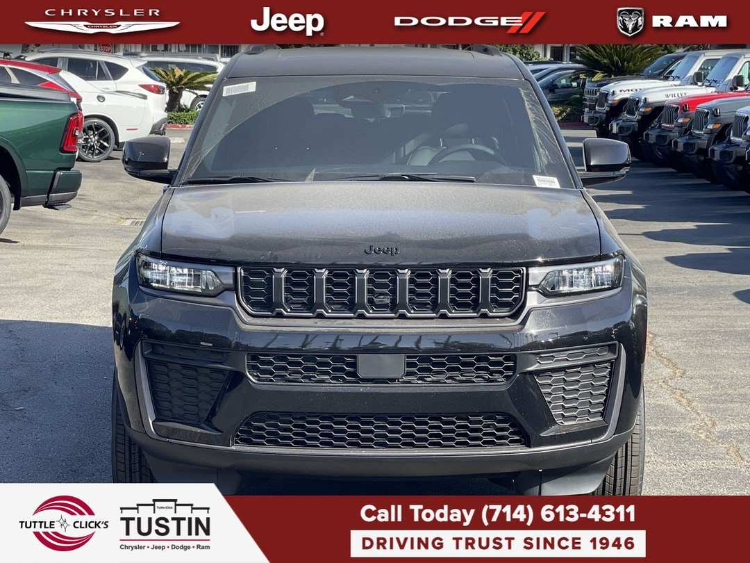 2026 Jeep Grand Cherokee L Laredo Altitude - Image 2