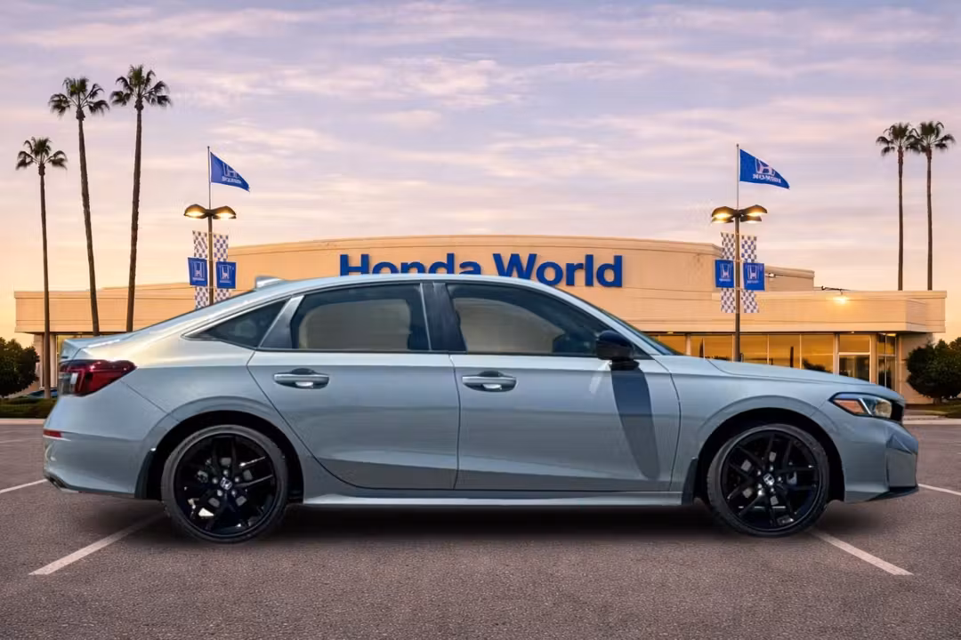 2026 Honda Civic Sport - Image 3