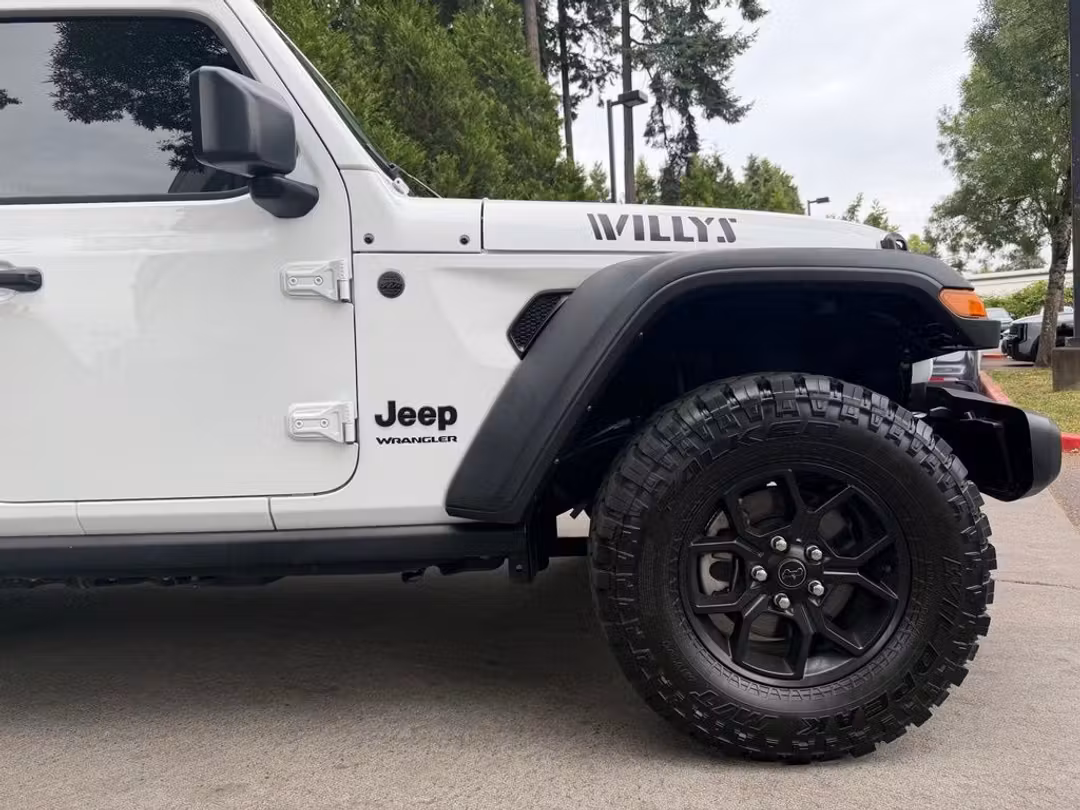 2024 Jeep Wrangler Willys - Image 3