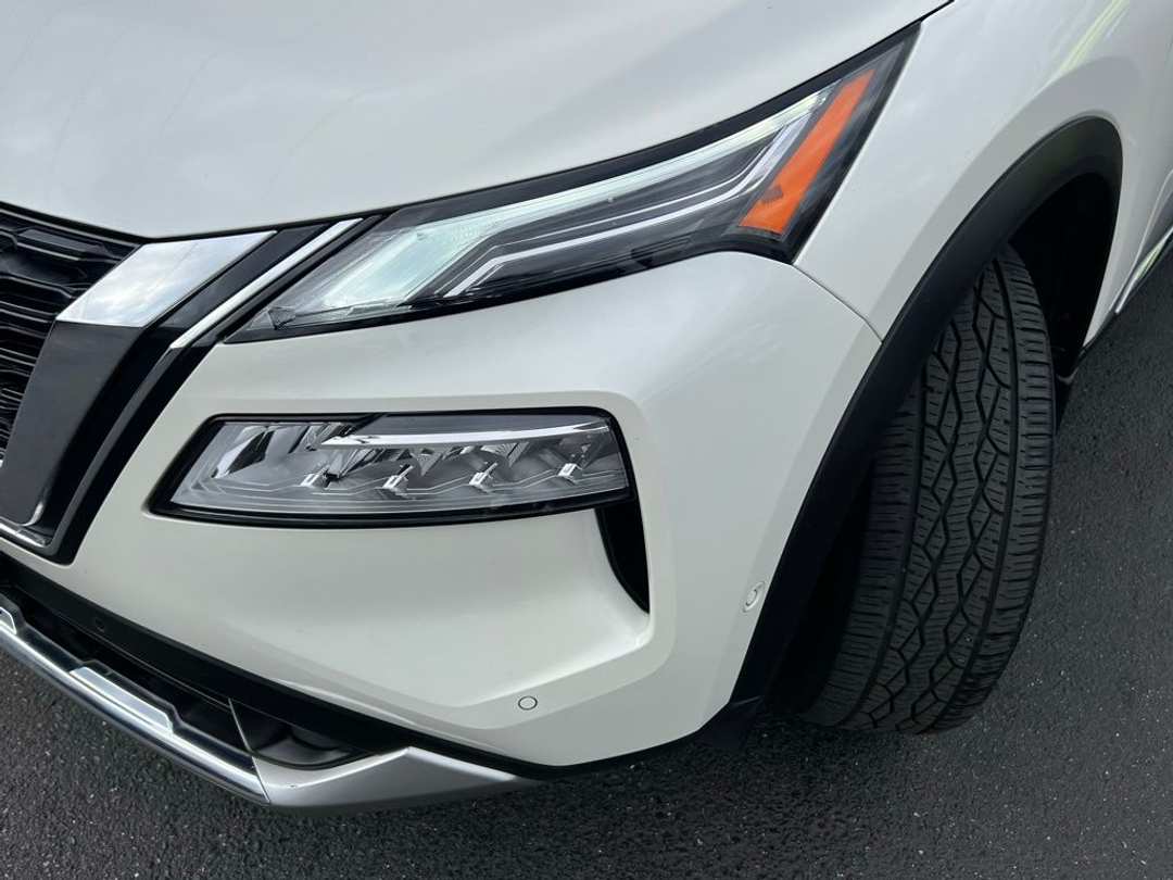 2023 Nissan Rogue Platinum - Image 3