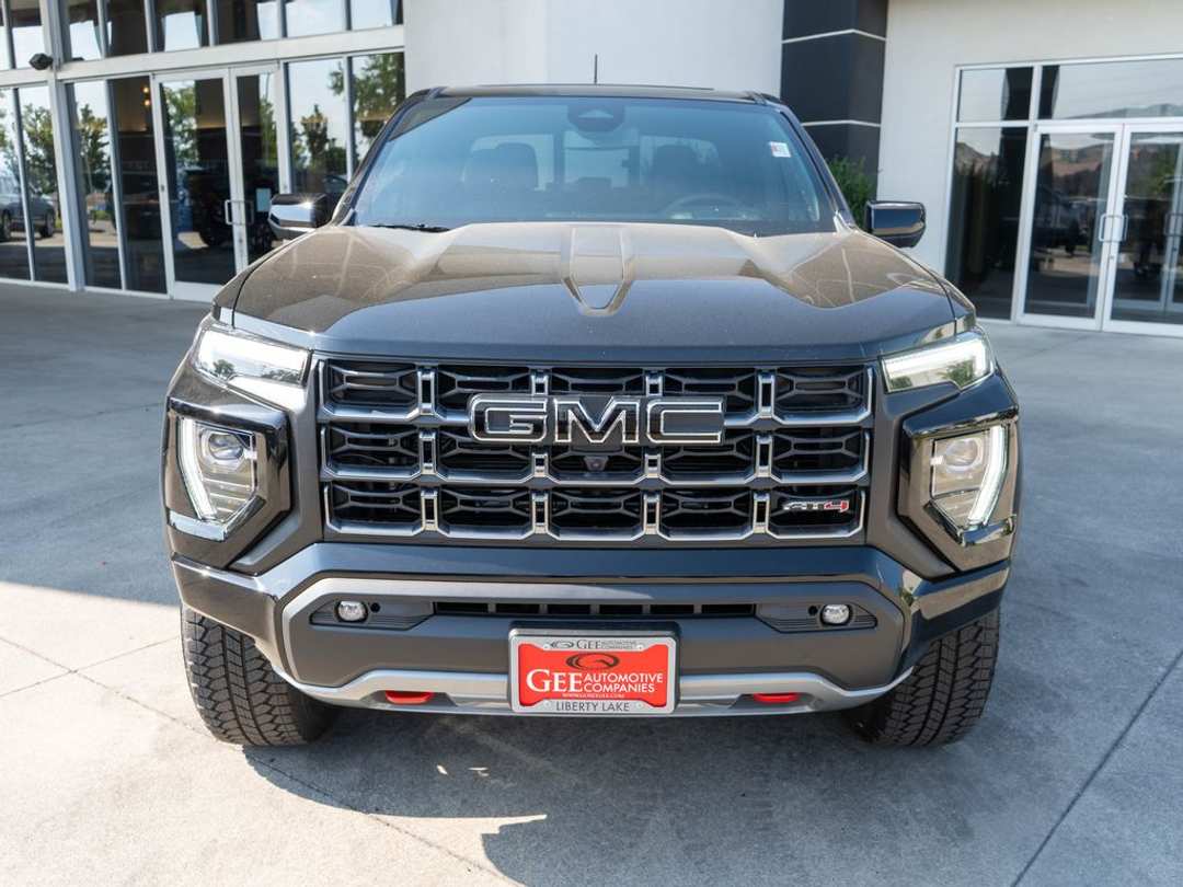 2026 GMC Canyon AT4 - Image 2