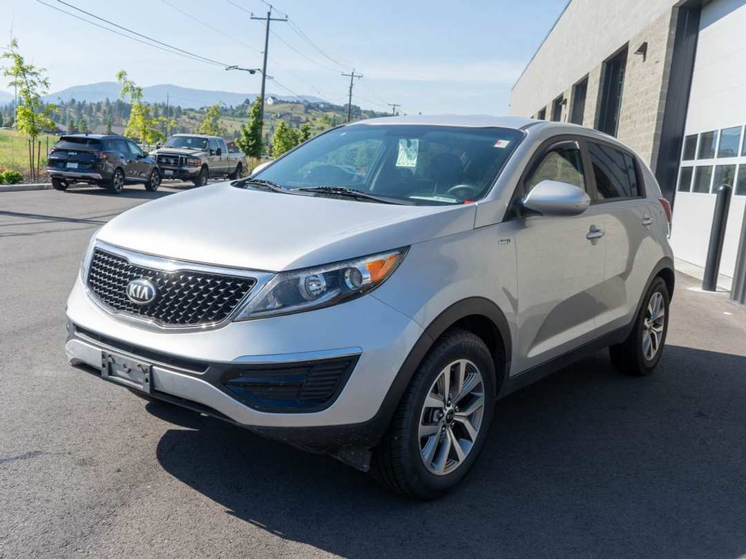 2015 Kia Sportage LX - Image 3