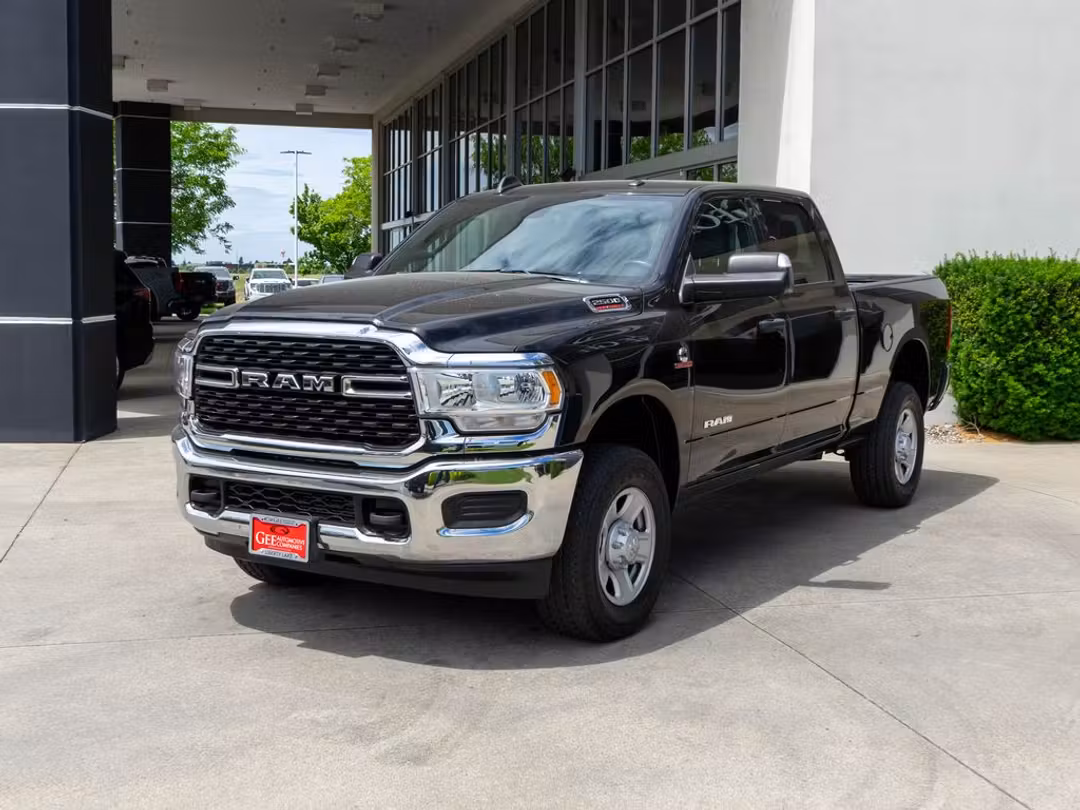 2022 Ram 2500 Big Horn - Image 3