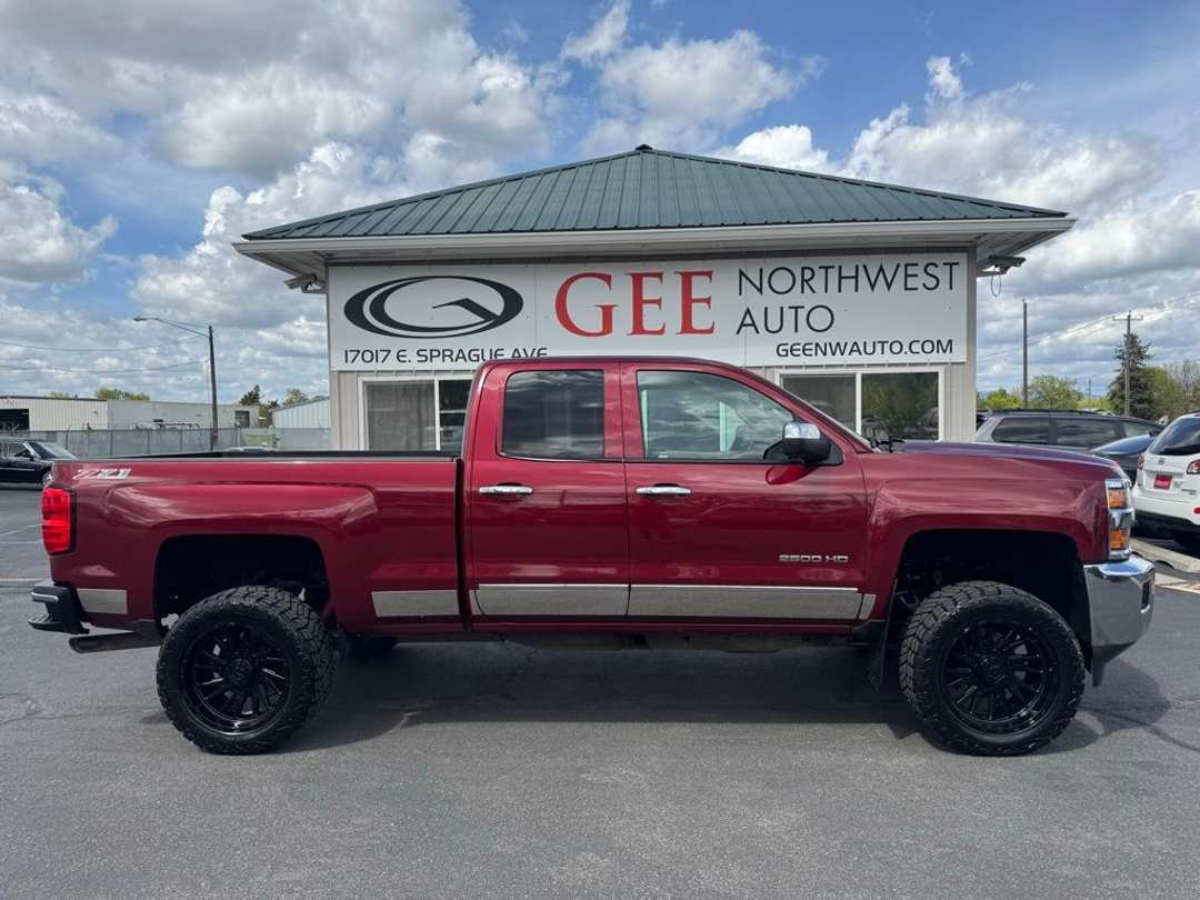 2015 Chevrolet Silverado 2500Hd LTZ - Image 3