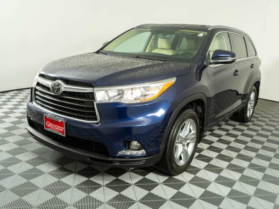 2015 Toyota Highlander Limited Platinum V6 - Image 3