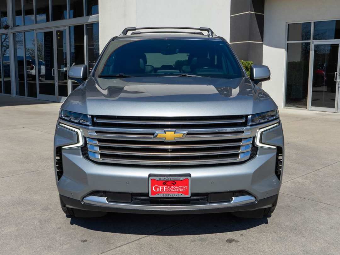 2024 Chevrolet Suburban High Country - Image 2