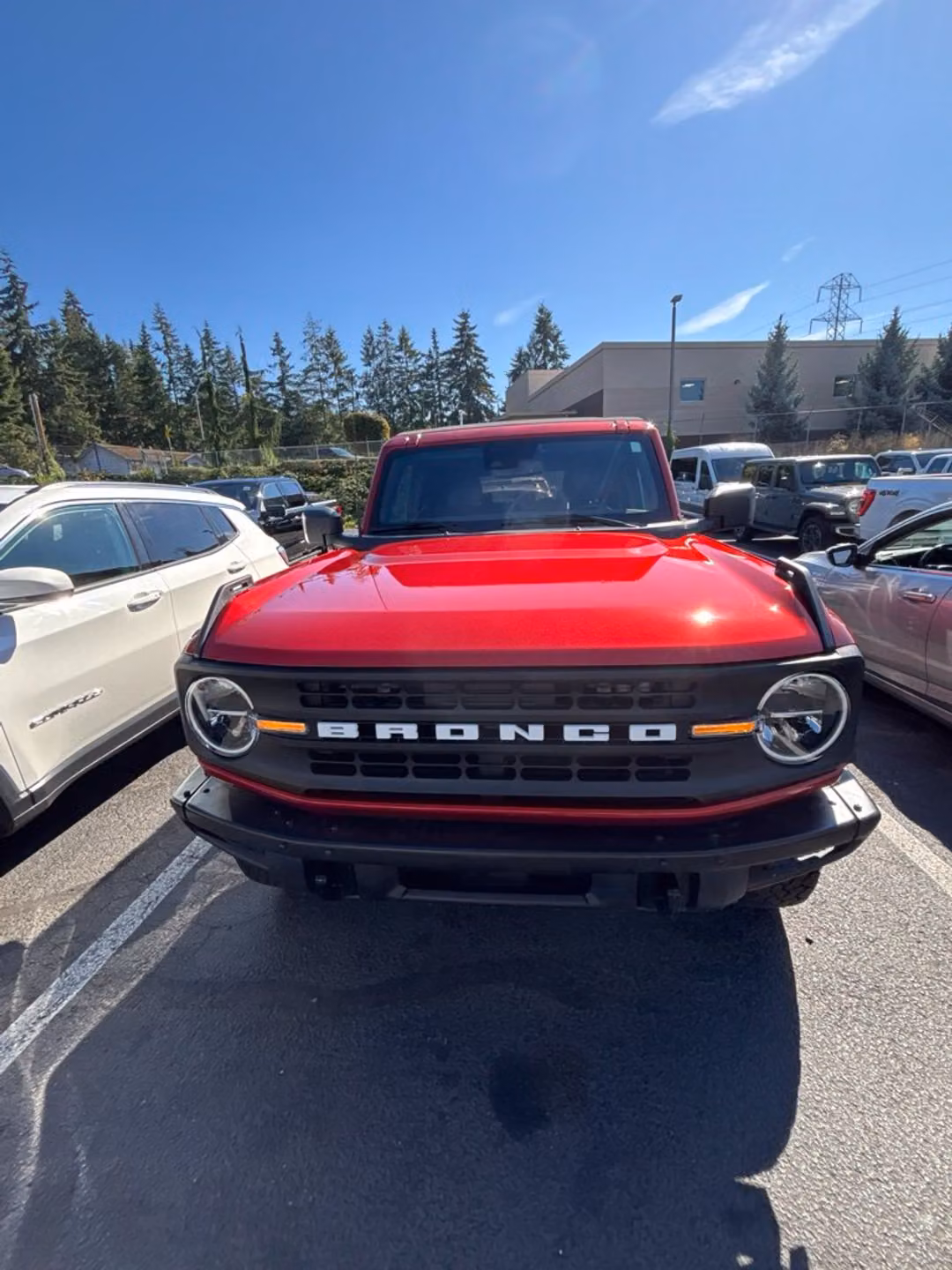 2022 Ford Bronco Black Diamond - Image 2