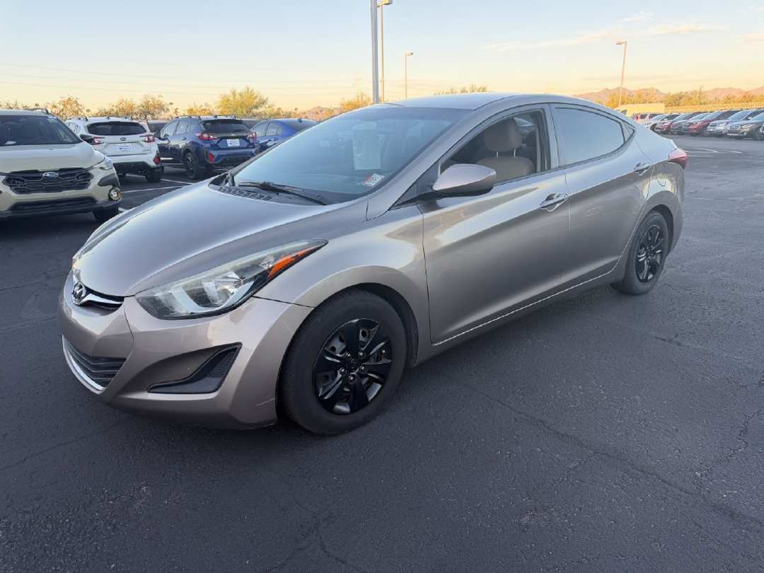 2016 Hyundai Elantra SE - Image 3