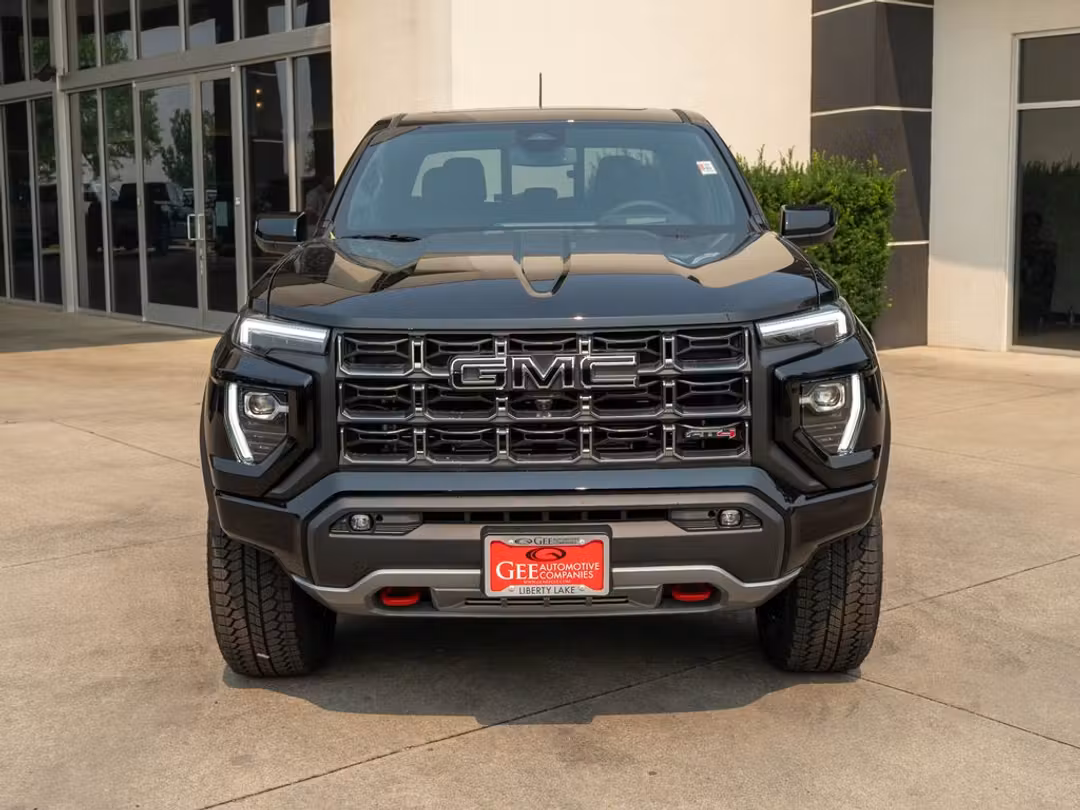 2026 GMC Canyon AT4 - Image 2