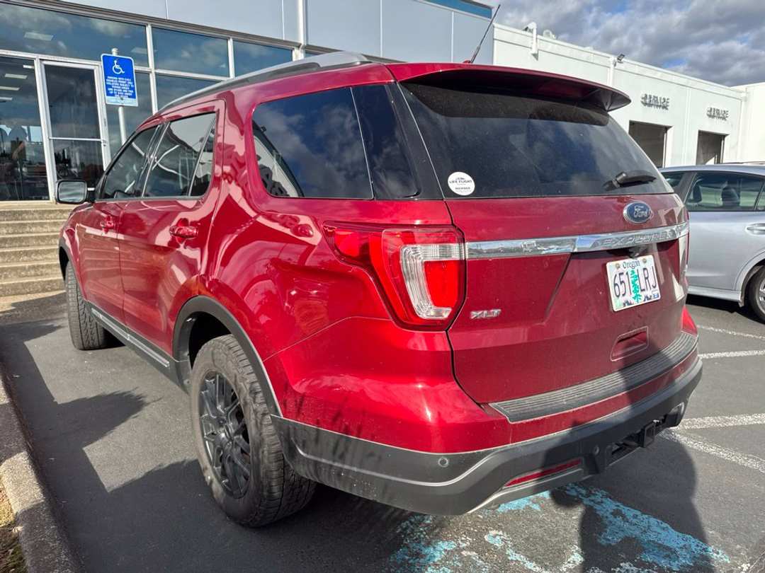 2019 Ford Explorer XLT - Image 3