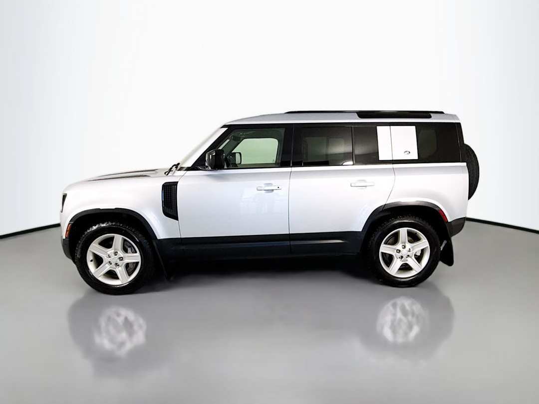 2022 Land Rover Defender 110 SE - Image 2