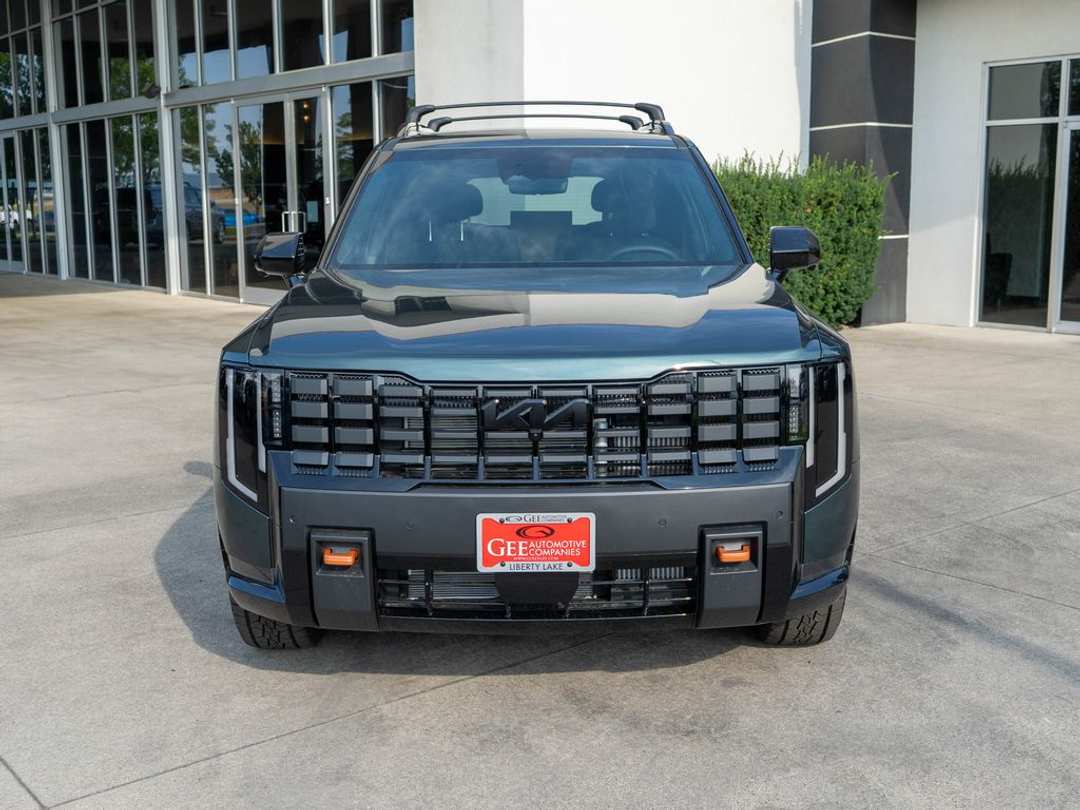 2027 Kia Telluride XPro SXPrestige - Image 2