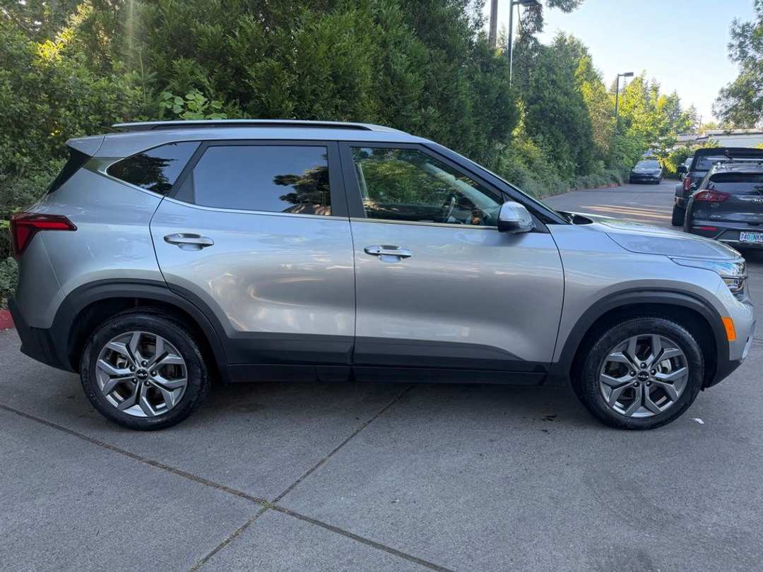 2024 Kia Seltos S - Image 2