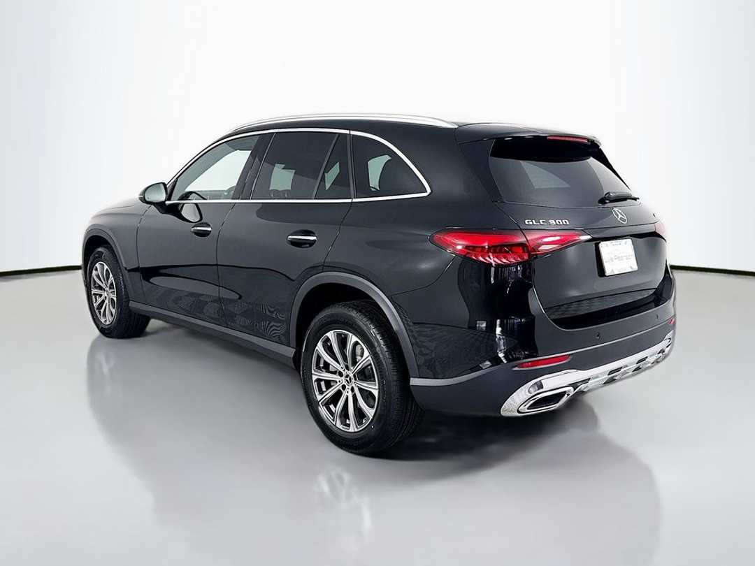 2026 Mercedes-Benz GLC GLC 300 - Image 3