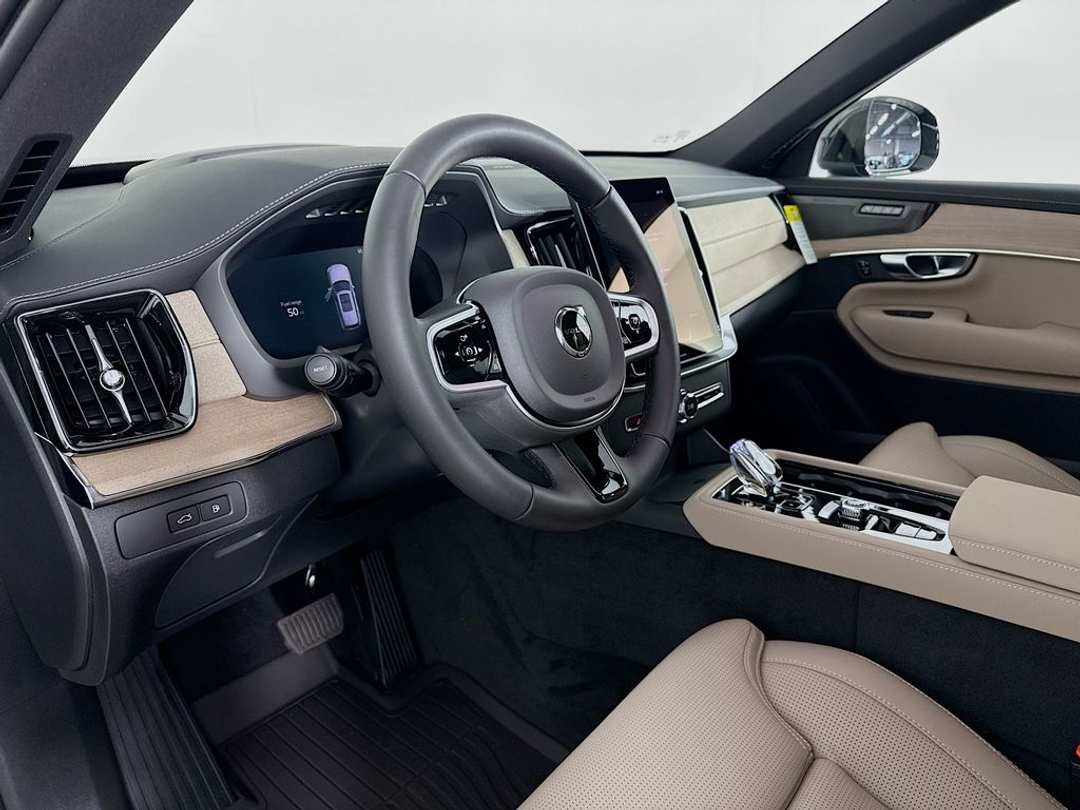 2026 Volvo Xc90 Plug-In Hybrid T8 Ultra - Image 3