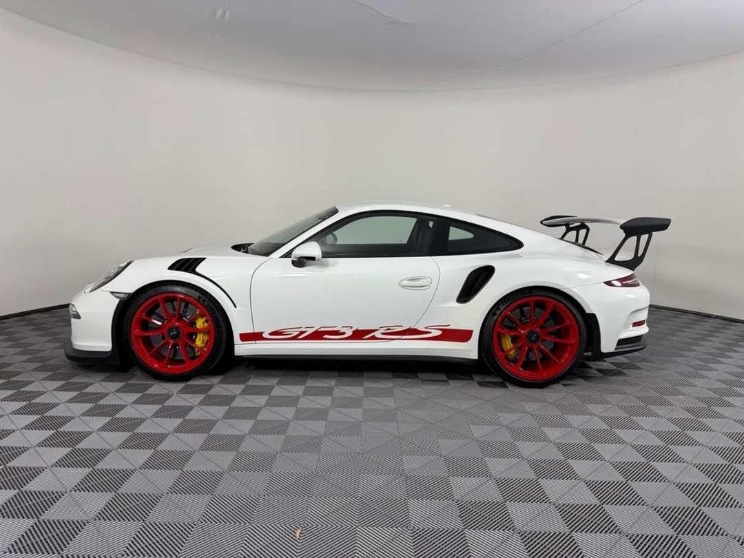 2016 Porsche 911 GT3 RS - Image 2