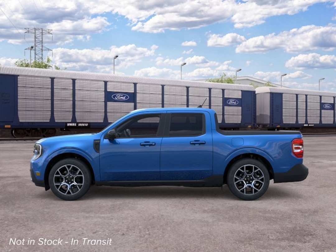2026 Ford Maverick LARIAT - Image 3