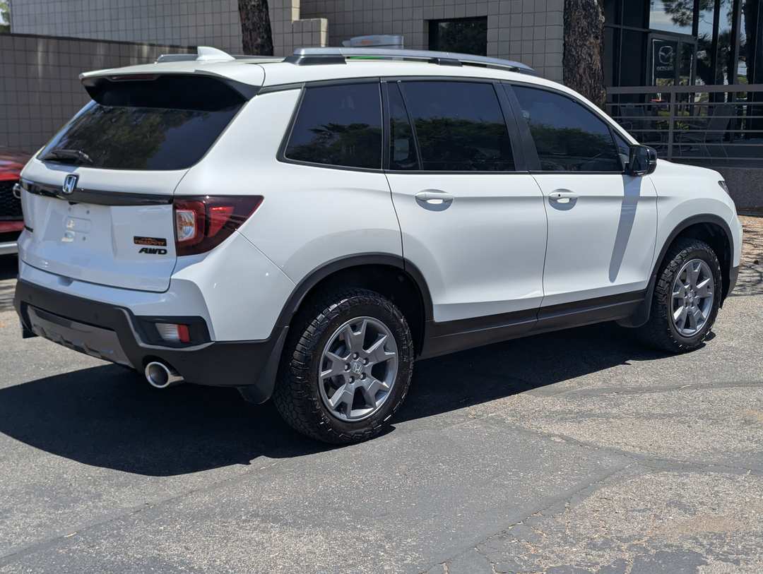 2025 Honda Passport TrailSport - Image 2