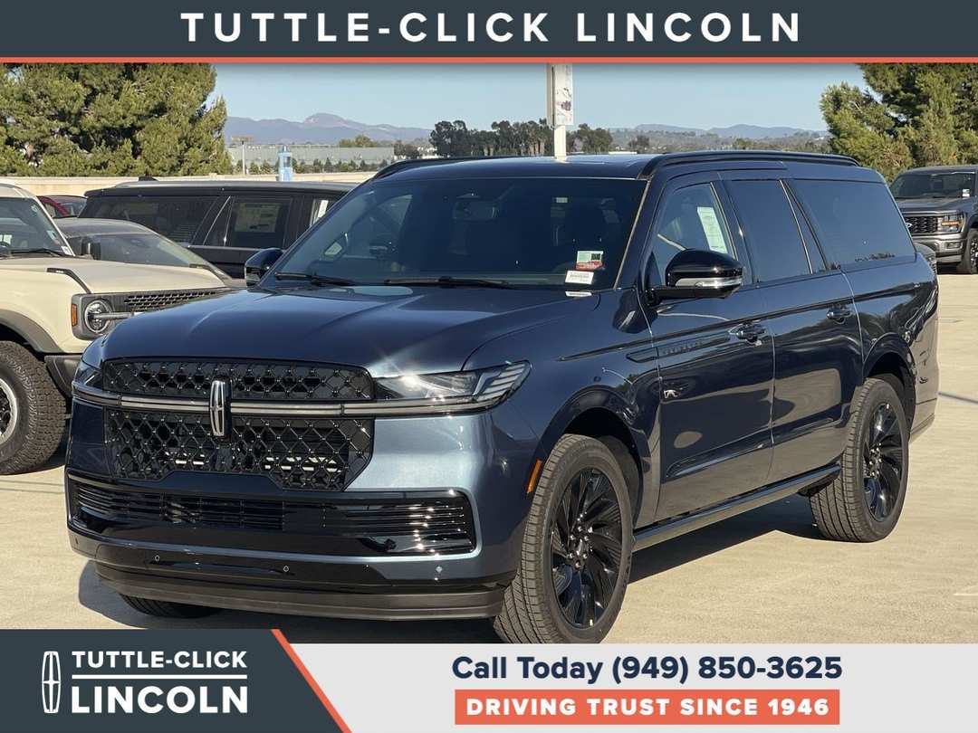 2027 Lincoln Navigator L Reserve - Image 3