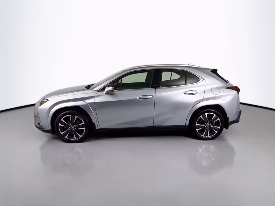 2023 Lexus Ux 250h Premium - Image 2