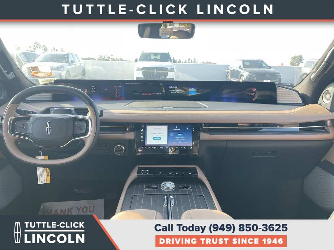 2027 Lincoln Navigator Black Label - Image 2