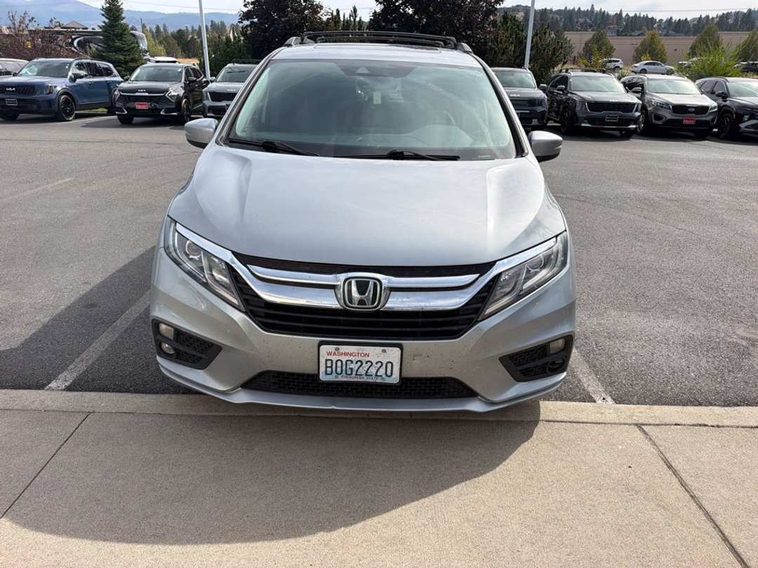 2018 Honda Odyssey EXL - Image 3