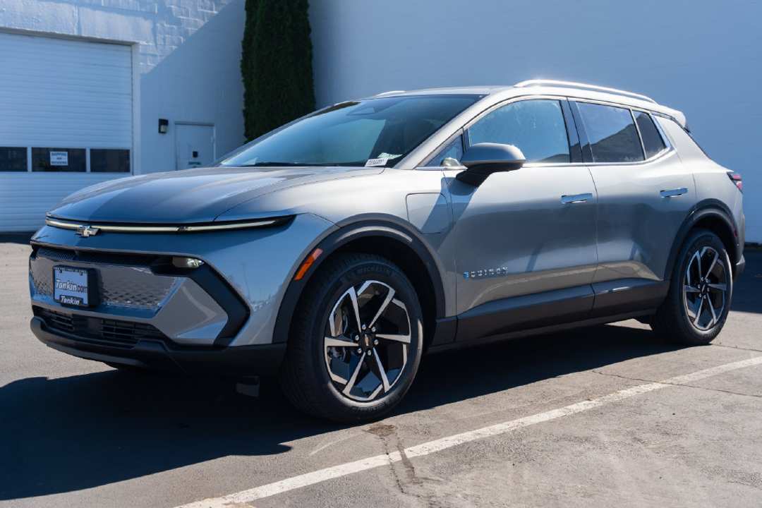 2026 Chevrolet Equinox Ev LT - Image 3