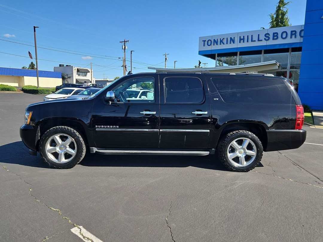 2012 Chevrolet Suburban 1500 LTZ - Image 3