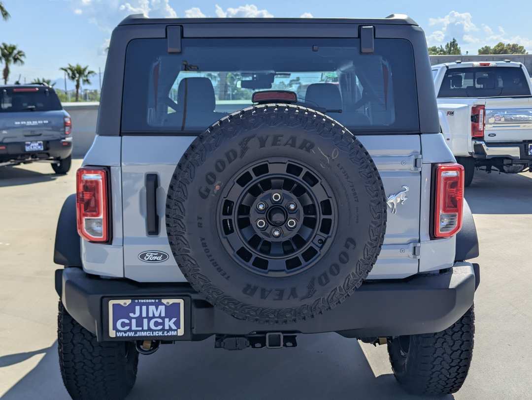 2026 Ford Bronco Base - Image 3