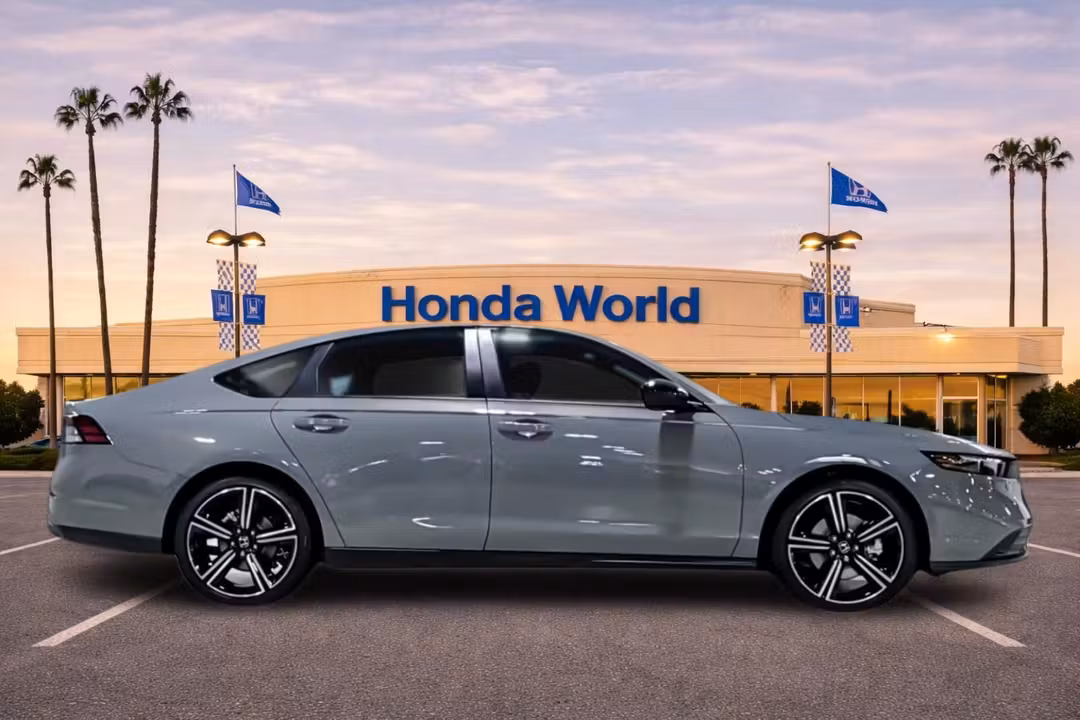 2026 Honda Accord Hybrid Sport - Image 3