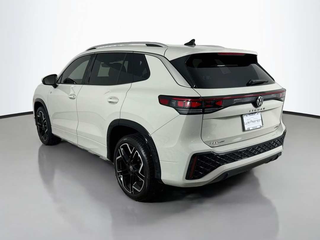 2026 Volkswagen Tiguan SEL RLine Turbo - Image 3
