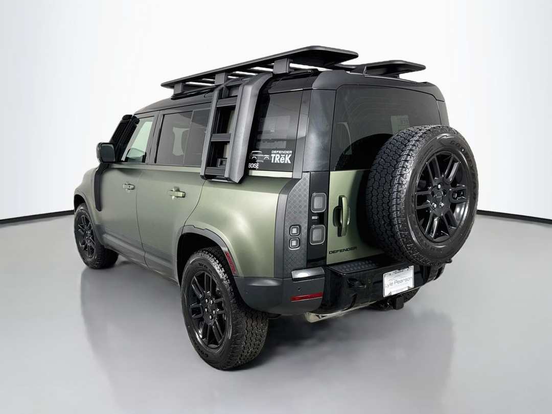 2026 Land Rover Defender 110 S - Image 3