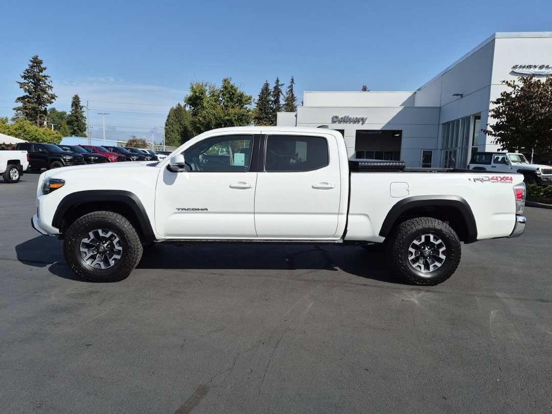 2023 Toyota Tacoma TRD OffRoad - Image 3