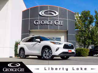 2020 Toyota Highlander Hybrid XLE
