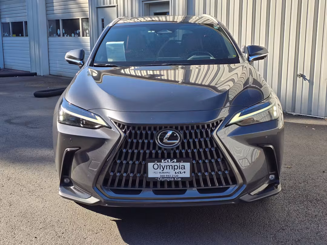 2024 Lexus NX 350 Premium - Image 2