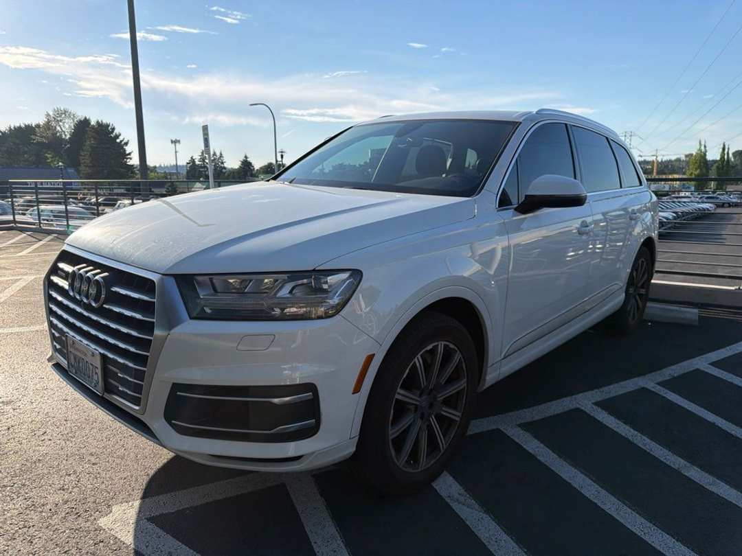 2018 Audi Q7 3.0T Premium Plus - Image 2