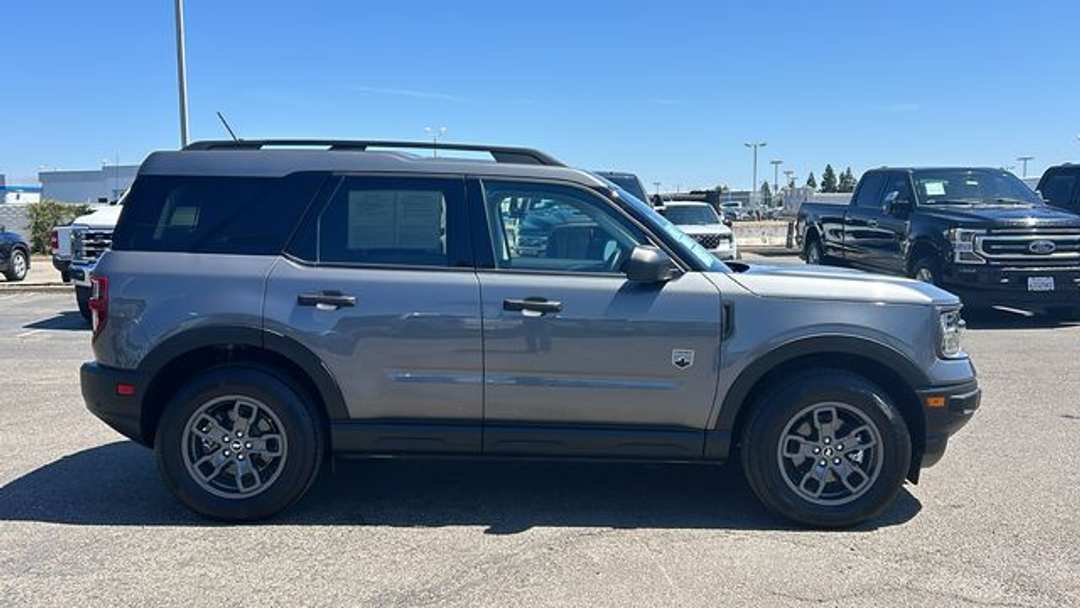 2024 Ford Bronco Sport Big Bend - Image 2