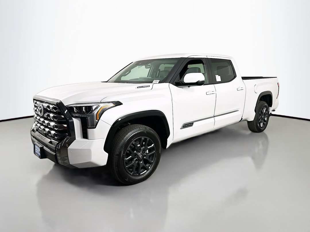 2026 Toyota Tundra Hybrid Platinum - Image 3