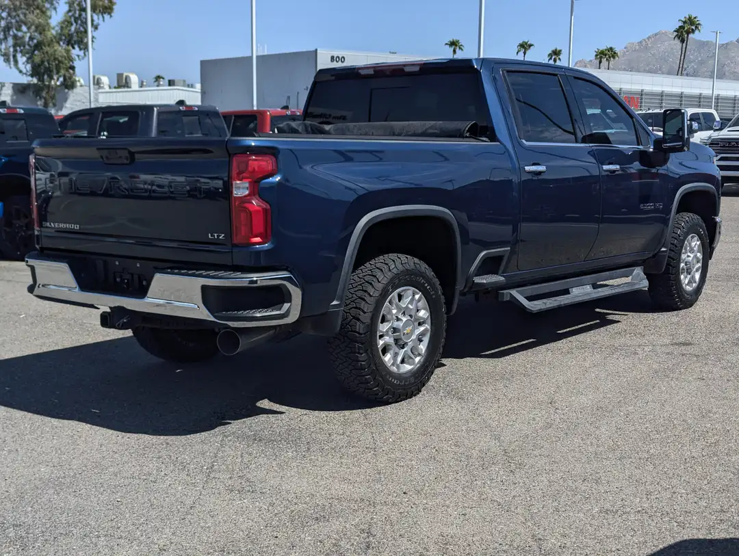 2023 Chevrolet Silverado 2500Hd LTZ - Image 2