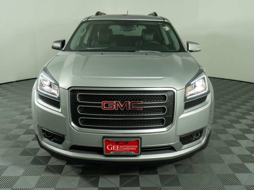 2015 GMC Acadia SLT1 - Image 2