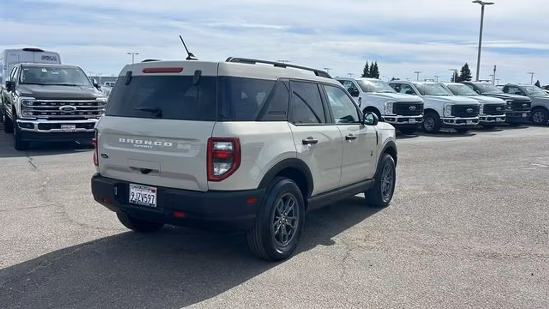 2024 Ford Bronco Sport Big Bend - Image 3
