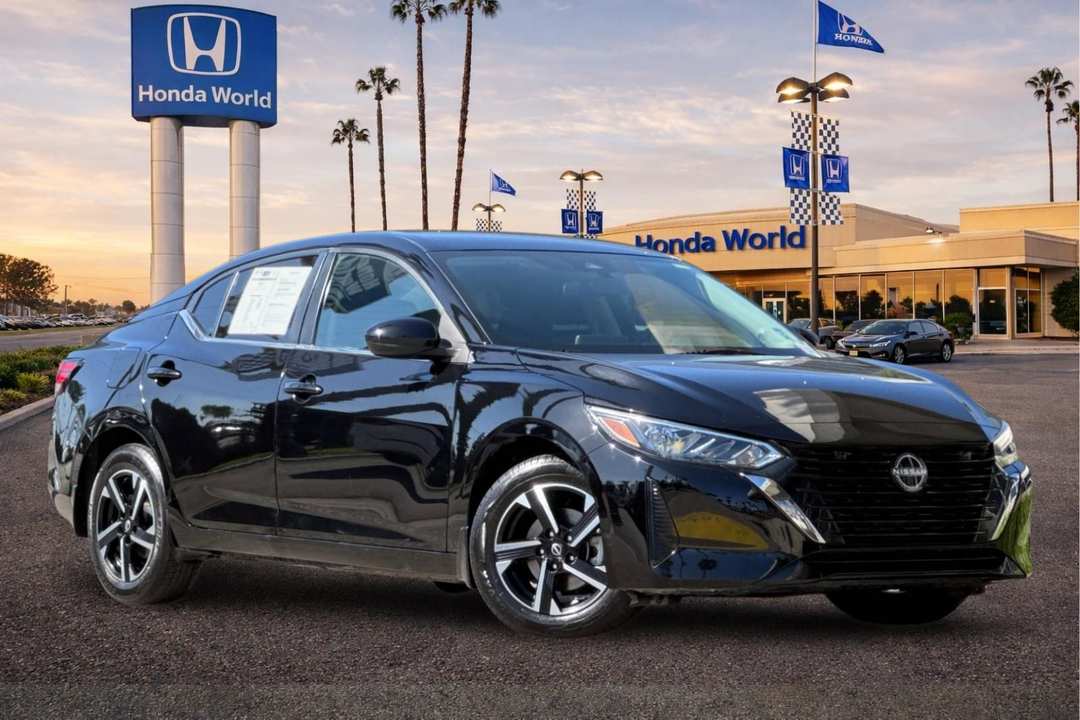2024 Nissan Sentra SV - Image 2