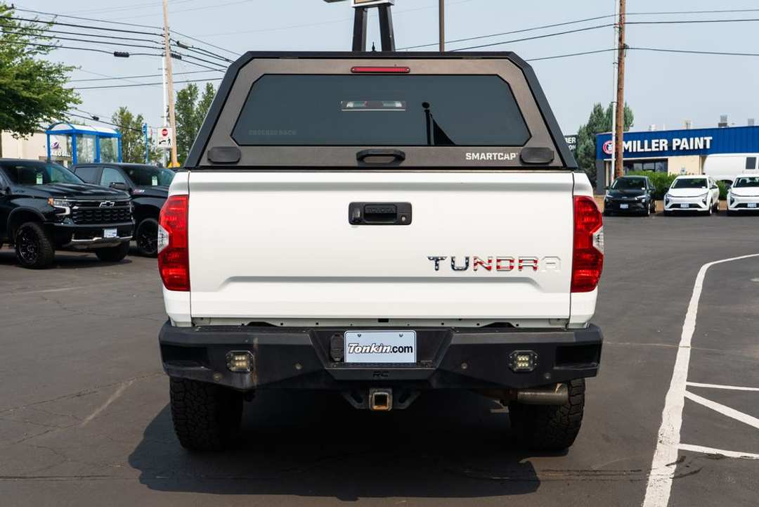 2014 Toyota Tundra SR5 - Image 3