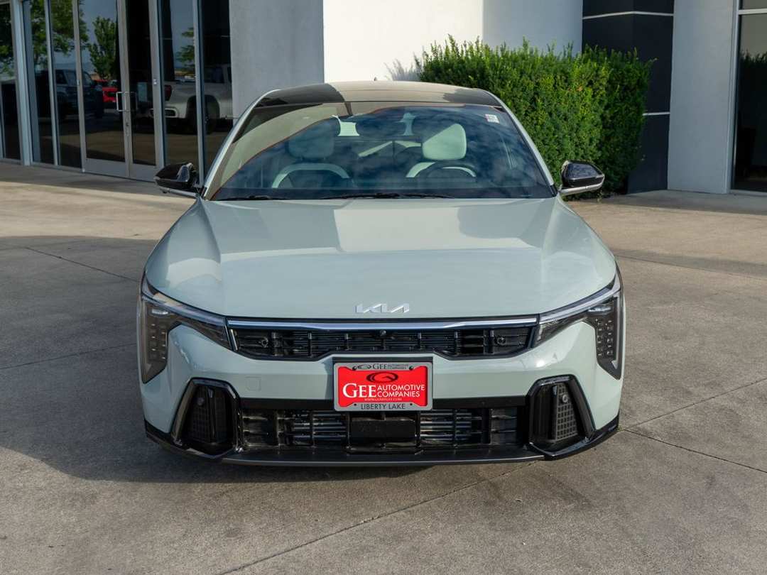 2026 Kia K4 GTLine Turbo - Image 2