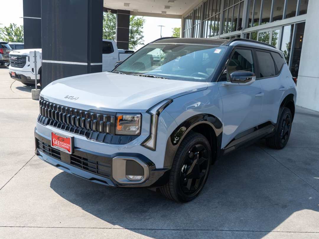 2027 Kia Seltos XLine S - Image 3