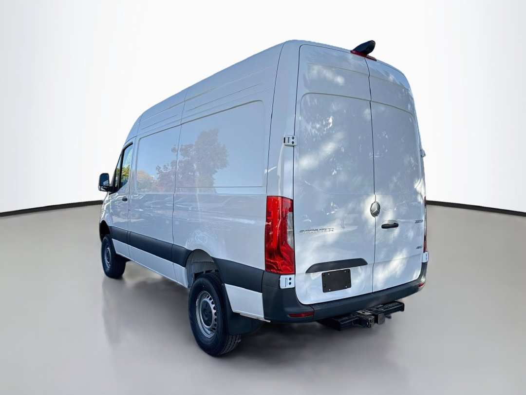 2027 Mercedes-Benz Sprinter 2500 - Image 3