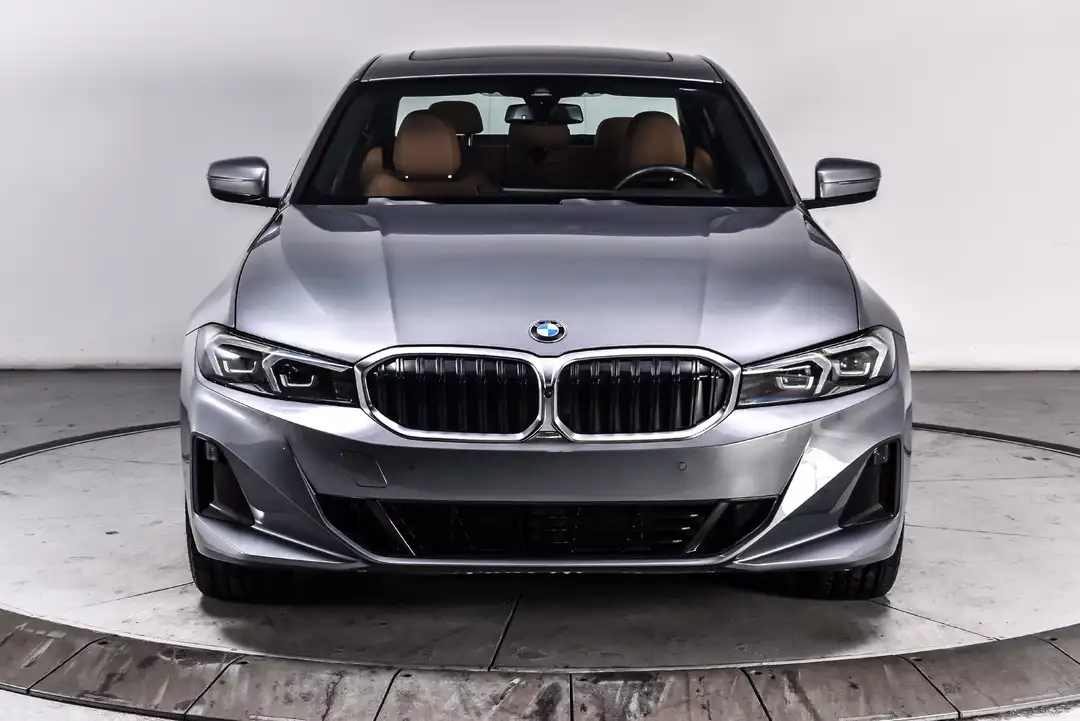 2024 BMW 3 Series 330i xDrive - Image 2